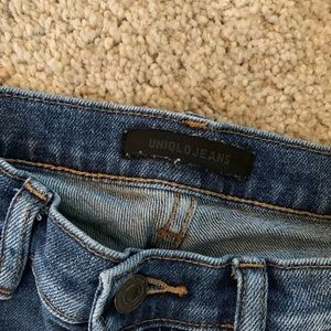 Uniqlo Jeans - Uniqlo high waisted cutoff jeans Uniqlo Jeans - Uniqlo high waisted cutoff jeans